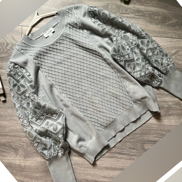 Calligraphie sheer puff sleeve sweater top. - Picture 3 of 10